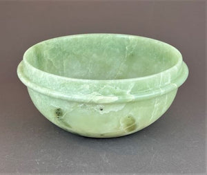 Pale green Oregon soapstone bowl with rim