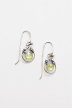 Load image into Gallery viewer, Horseshoe Earrings
